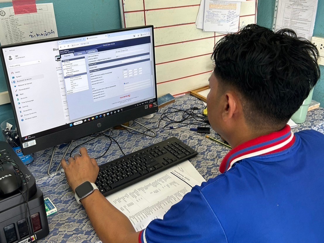 LINE_ALBUM_โรงเรียนสว่างแดนดิน- ติดตั้งเครื่อง_2412145